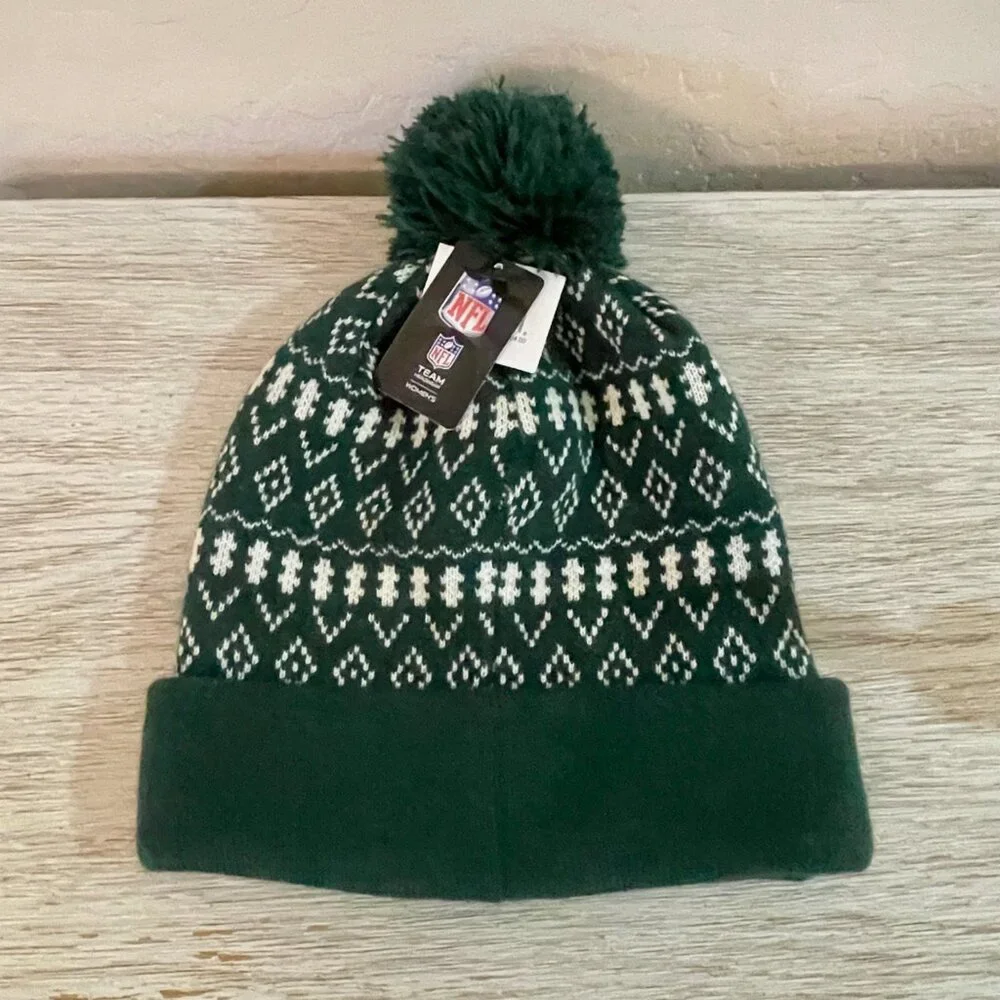 New Green Bay Packers Hat Cap Beanie Knit Green White Pom NFL Team NWT